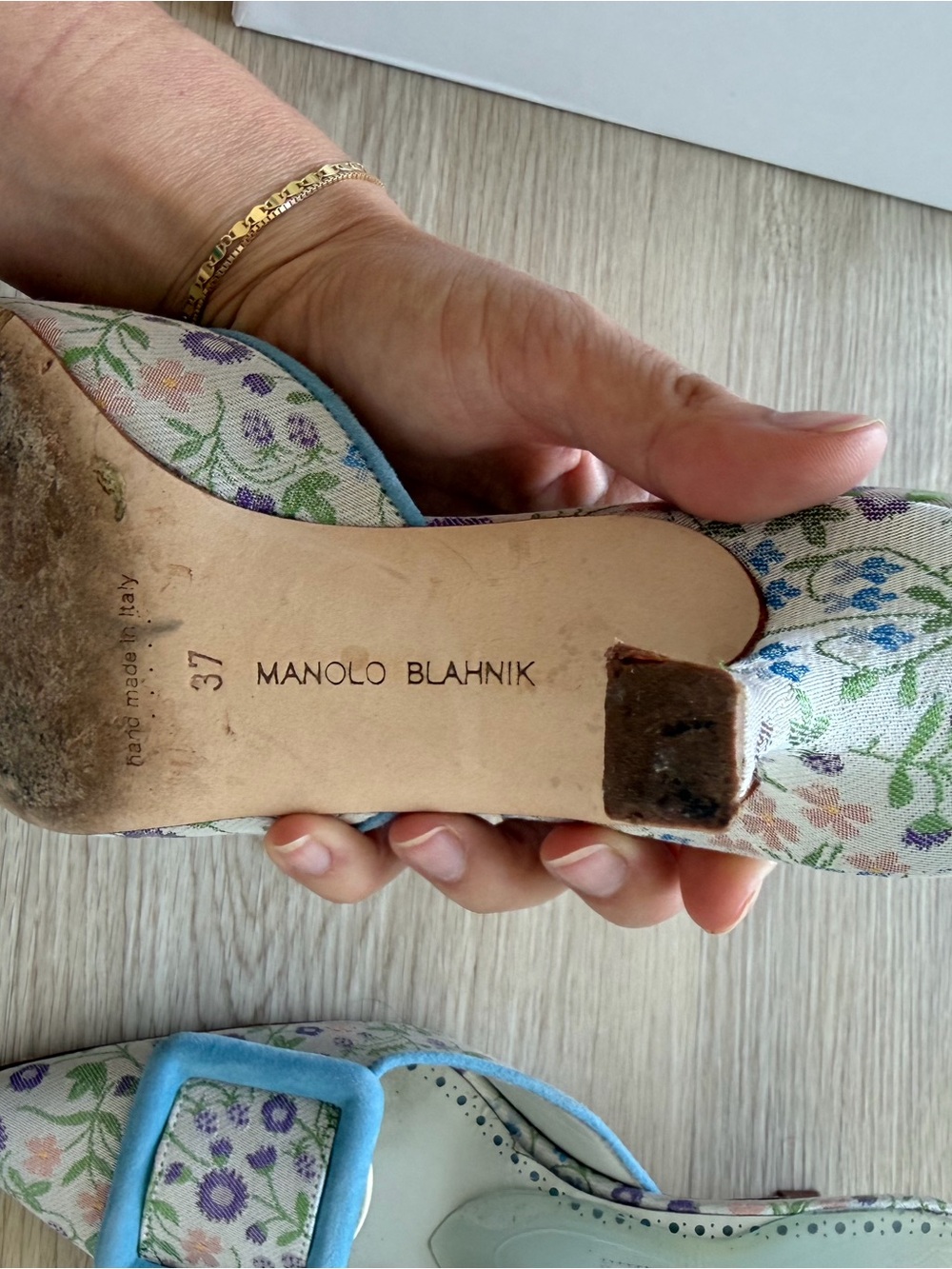 Manolo Blahnik Blue floral Maysale with buckle size 37 - Picture 7 of 13